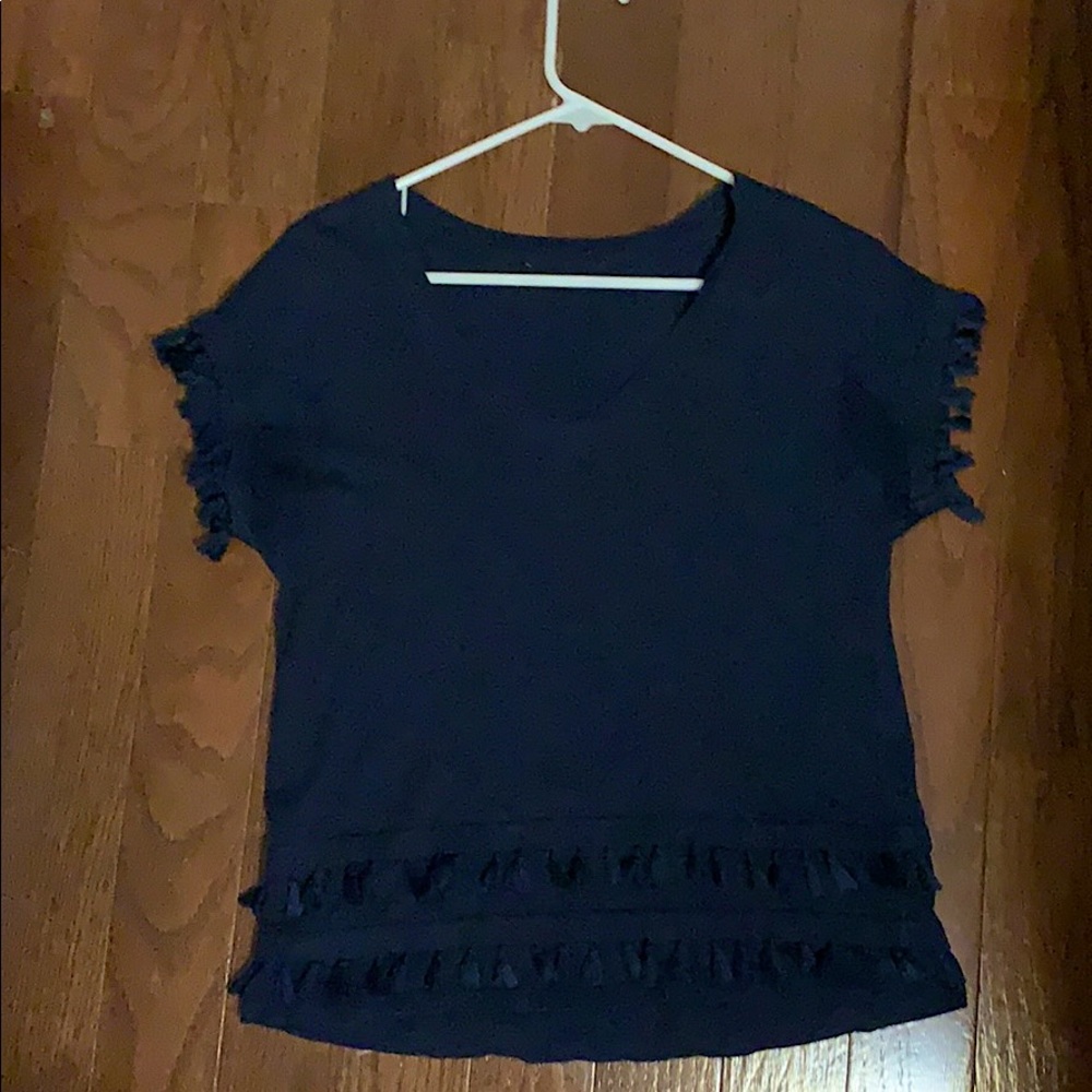 Vineyard Vines navy tassel top